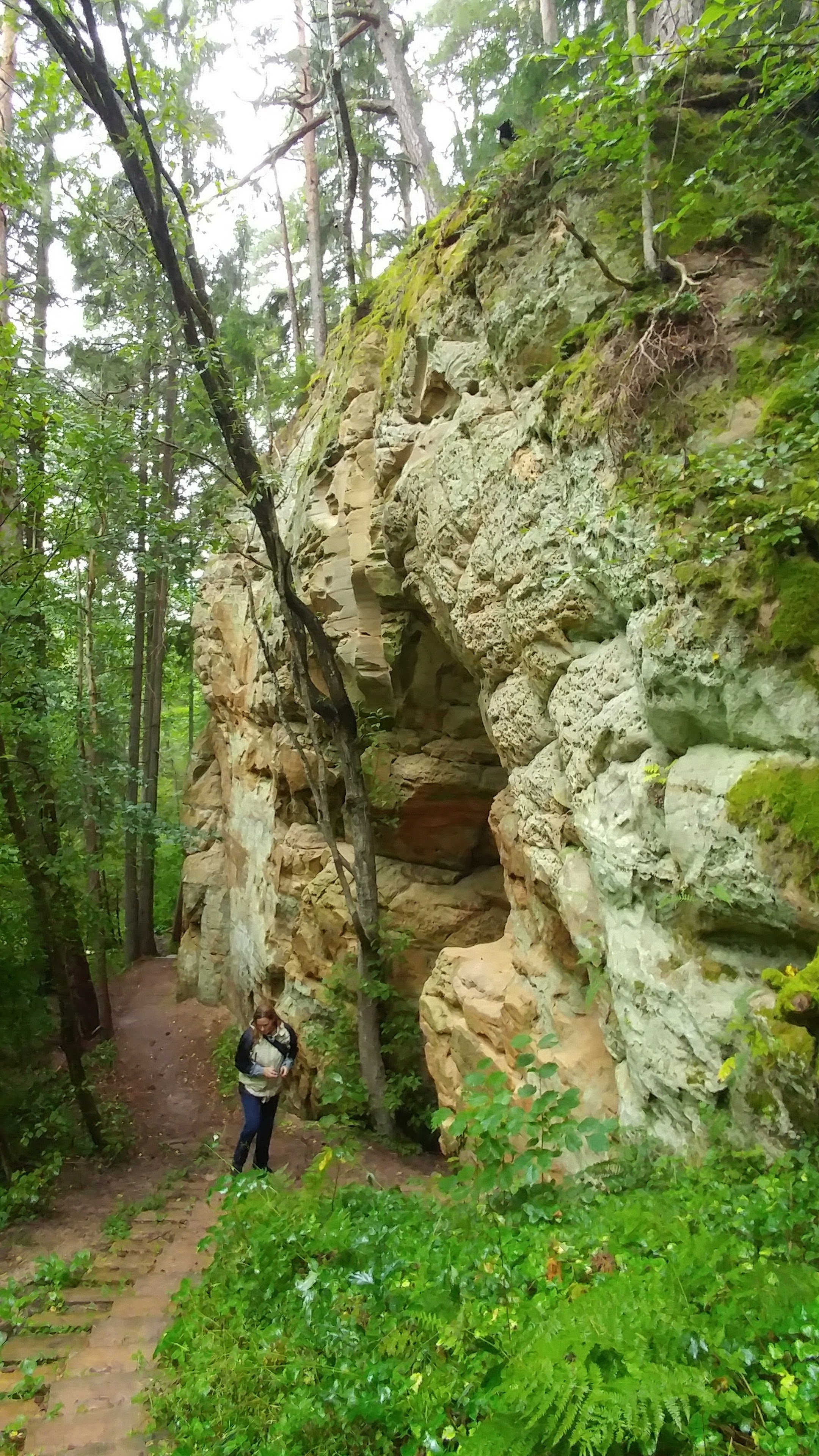 Līču – Laņģu klintis